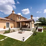 Lucija * Katun Gracanski