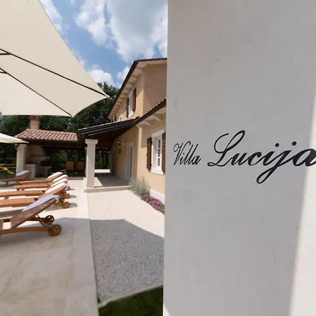 Lucija Villa