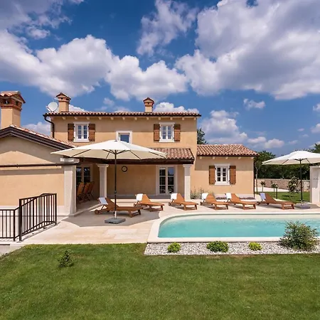 Lucija * Katun Gracanski