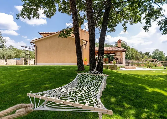 Βίλα Lucija Katun Gracanski